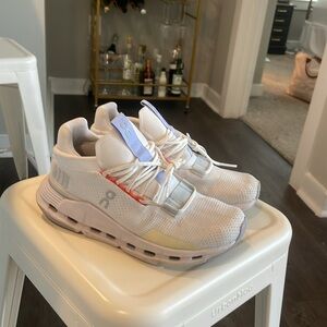 On cloud Cloudnova sneakers